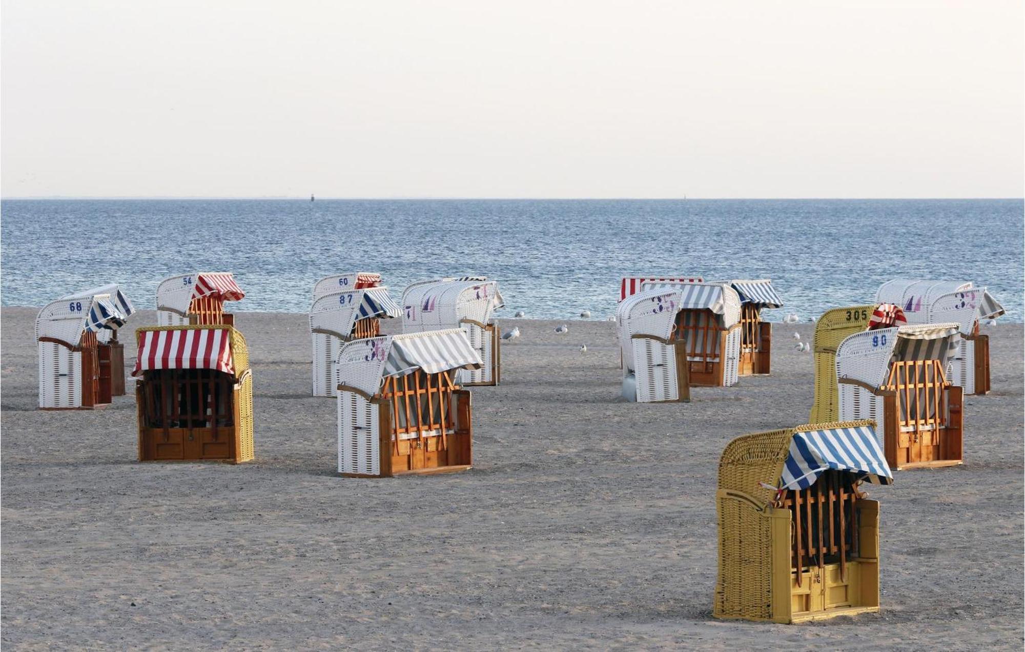 Cozy Apartment In Luebeck Travemuende With Sauna ภายนอก รูปภาพ
