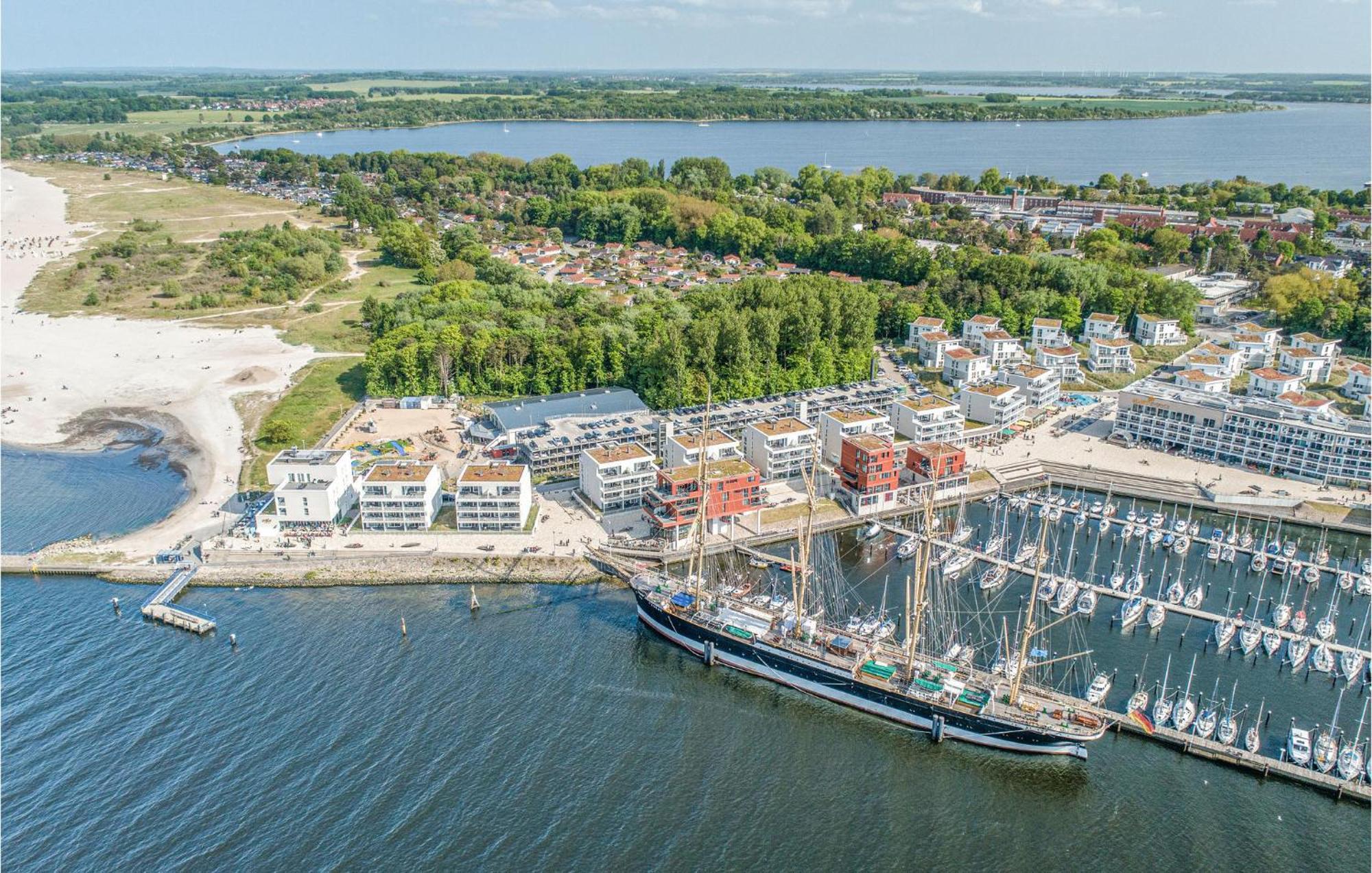 Cozy Apartment In Luebeck Travemuende With Sauna ภายนอก รูปภาพ